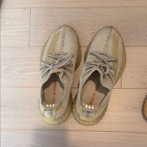 Adidas Yeezy Boost 350 V2 Light